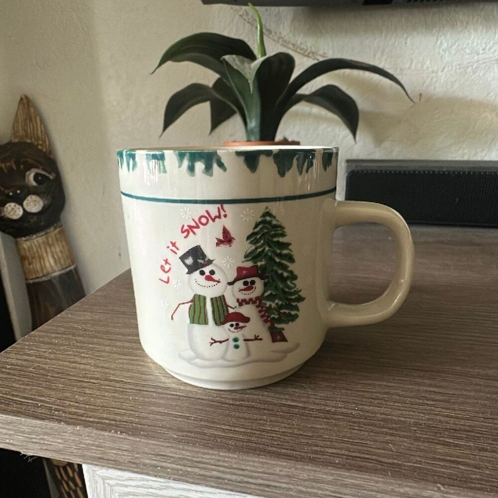 Let it snow Atico 1998 vintage Christmas mug 3” tall